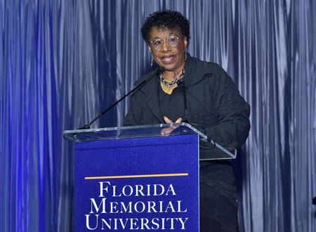 Jordan receives a Legacy Award at FMU Scholarship Gala