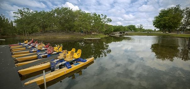 Amelia Earhart Park