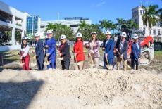 Commissioner Bermudez, Library Director Ray Baker, Mayor Daniella Levine Cava, City of Doral Mayor Christi Fraga
