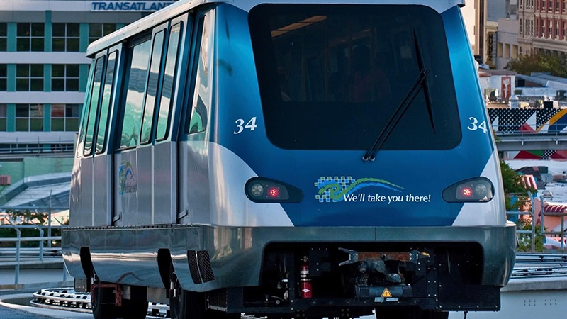 Image of the metromover.