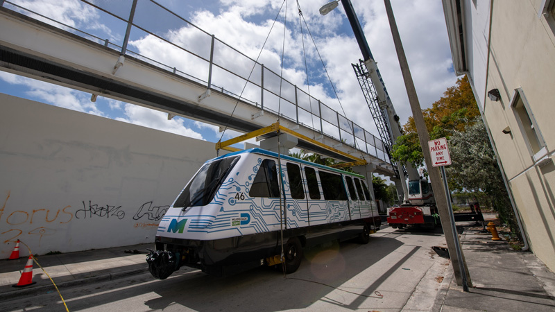 Image of the metromover.