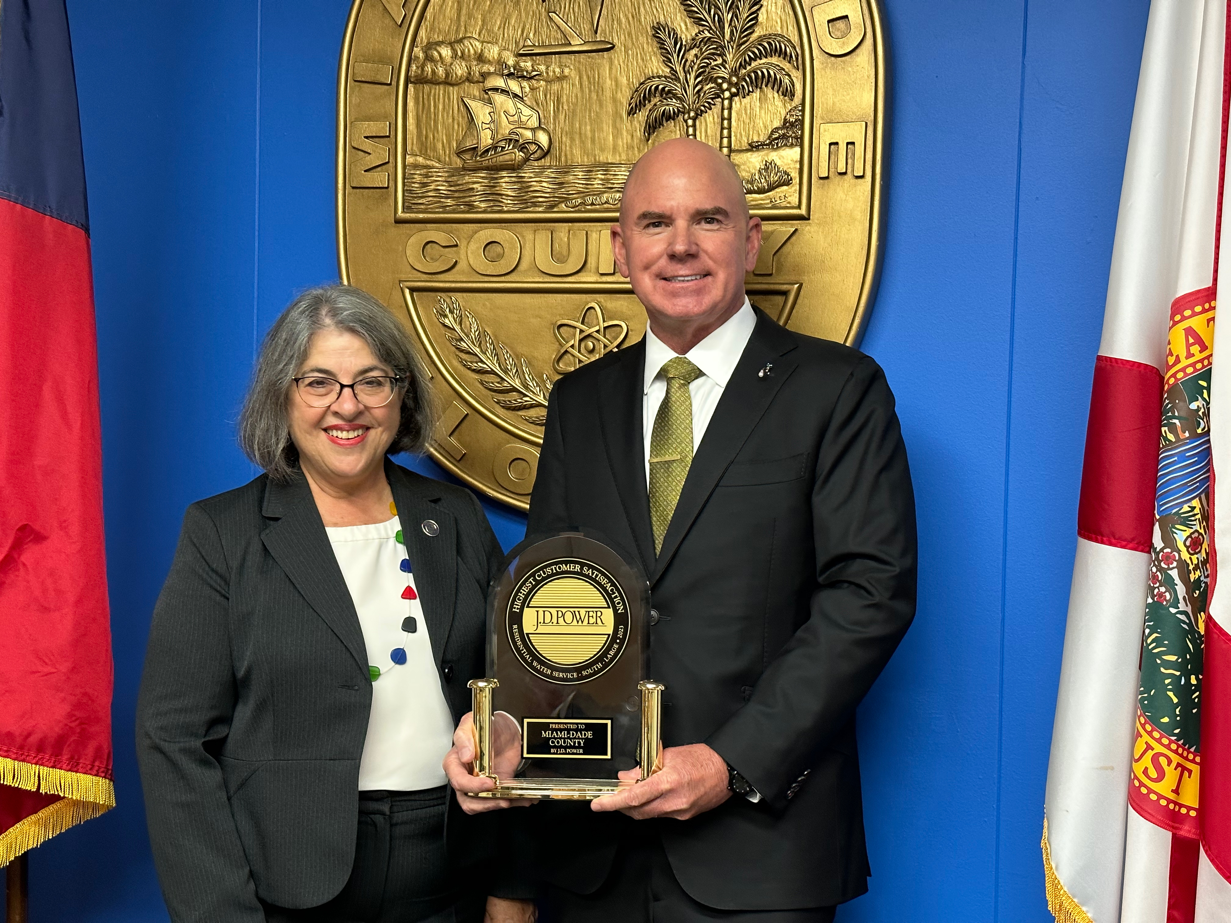 Photo of Mayor Levine-Cava and Director Roy Coley