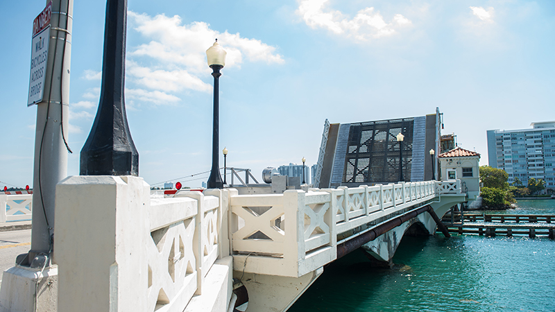 Venetian bridge