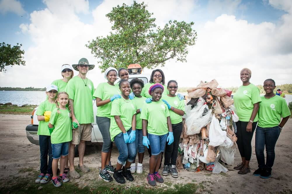 Image of Volunteers at a Cleanup Event